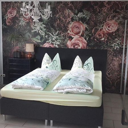Bauernhof Privatzimmer Hortus Sandrine Gemeinschaftsbad Free Wifi Hausbreitenbach エクステリア 写真